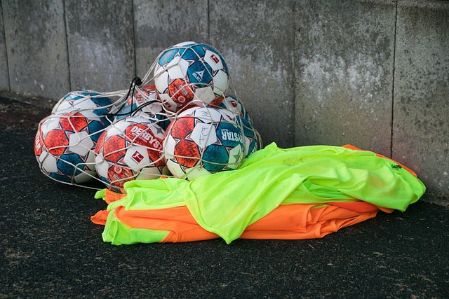 疑牵动着球 疑牵动着球